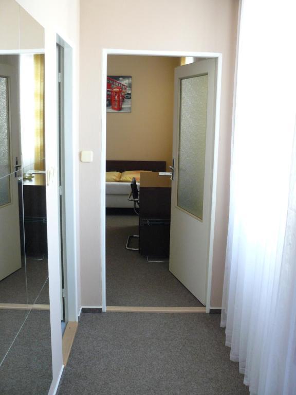 Hotel Bílá Růže Brno Habitación foto